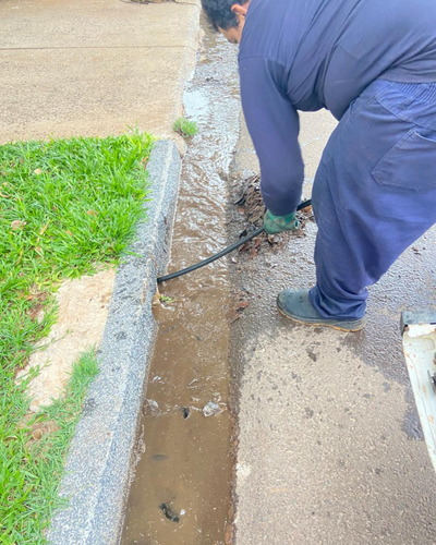Desentupimento de Águas Fluviais
